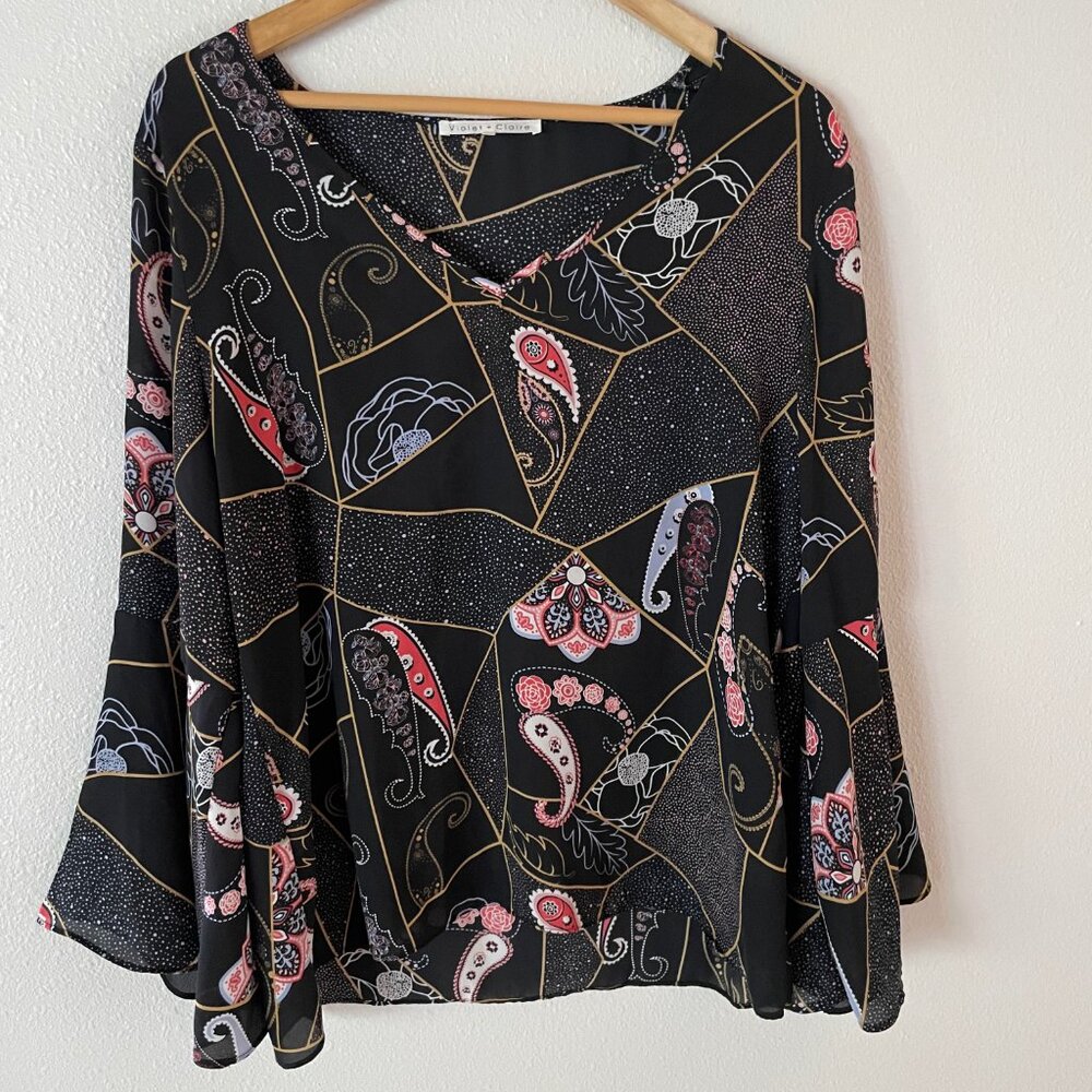 Violet + Claire Paisley‎ Bell Sleeve Top Size L
